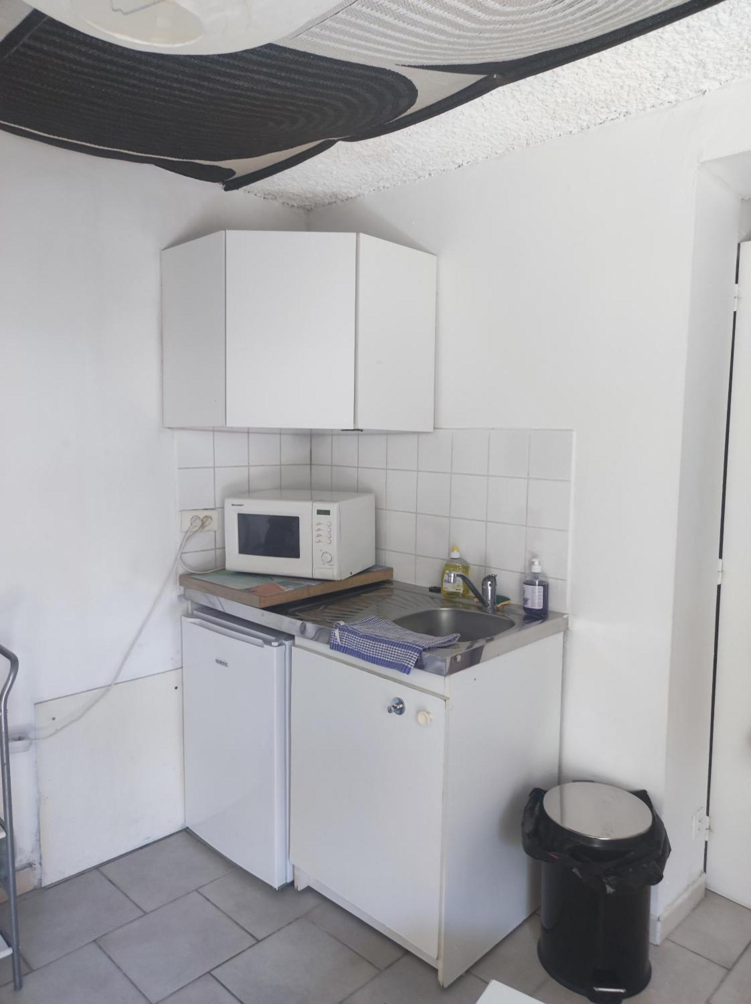 Ferienwohnung Ingrid Mary Nîmes Zimmer foto