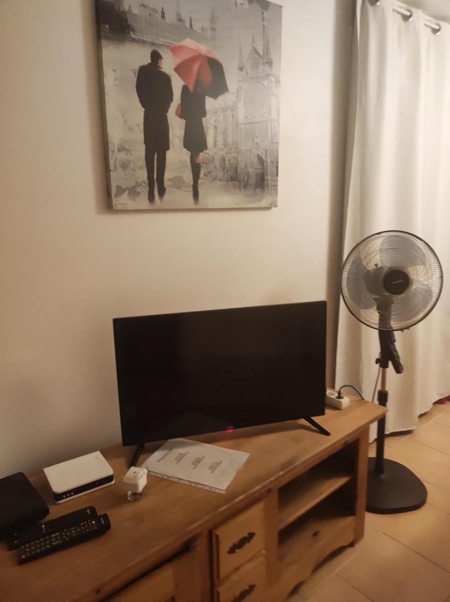 Ferienwohnung Ingrid Mary Nîmes Zimmer foto