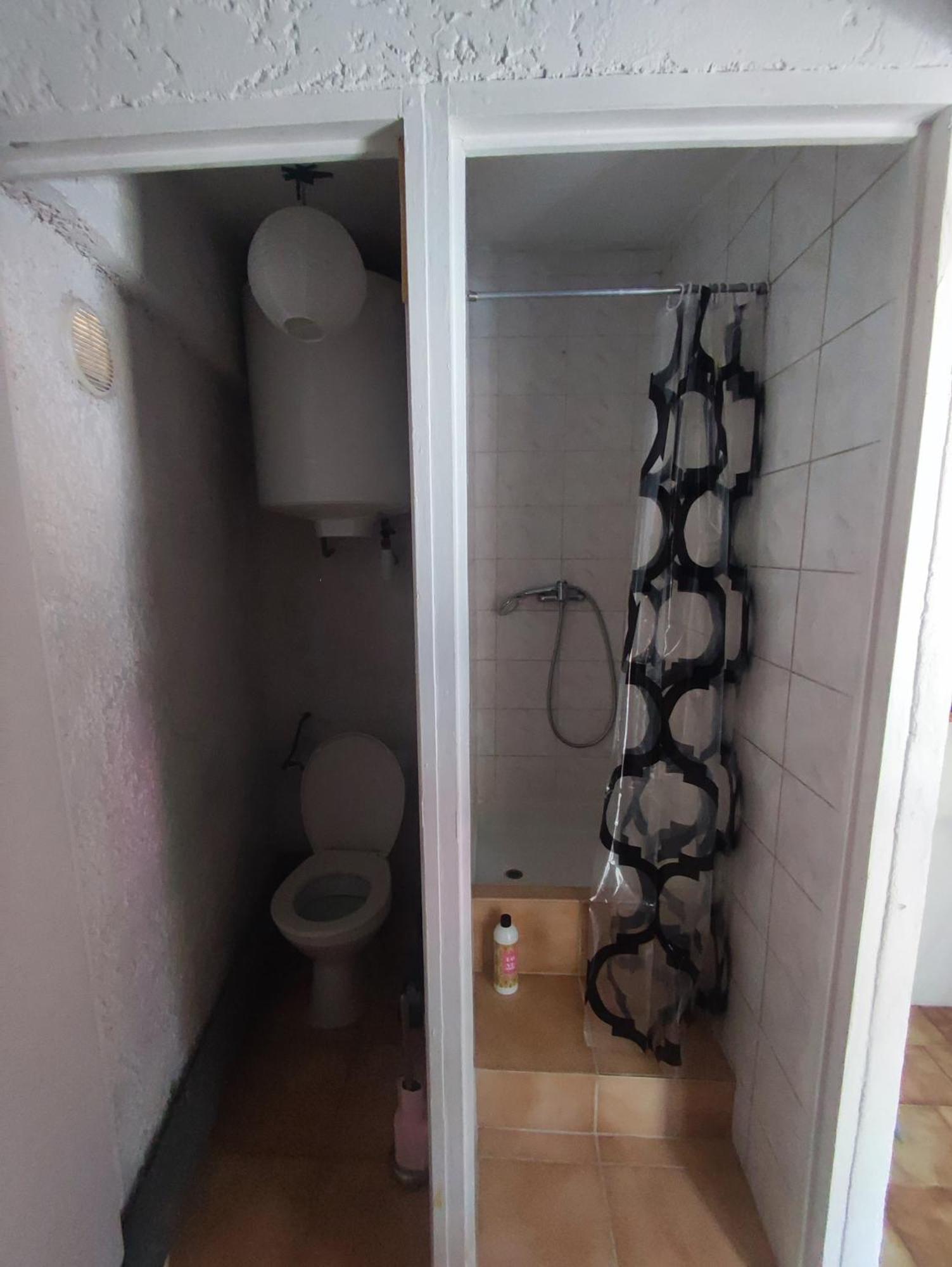 Ferienwohnung Ingrid Mary Nîmes Zimmer foto