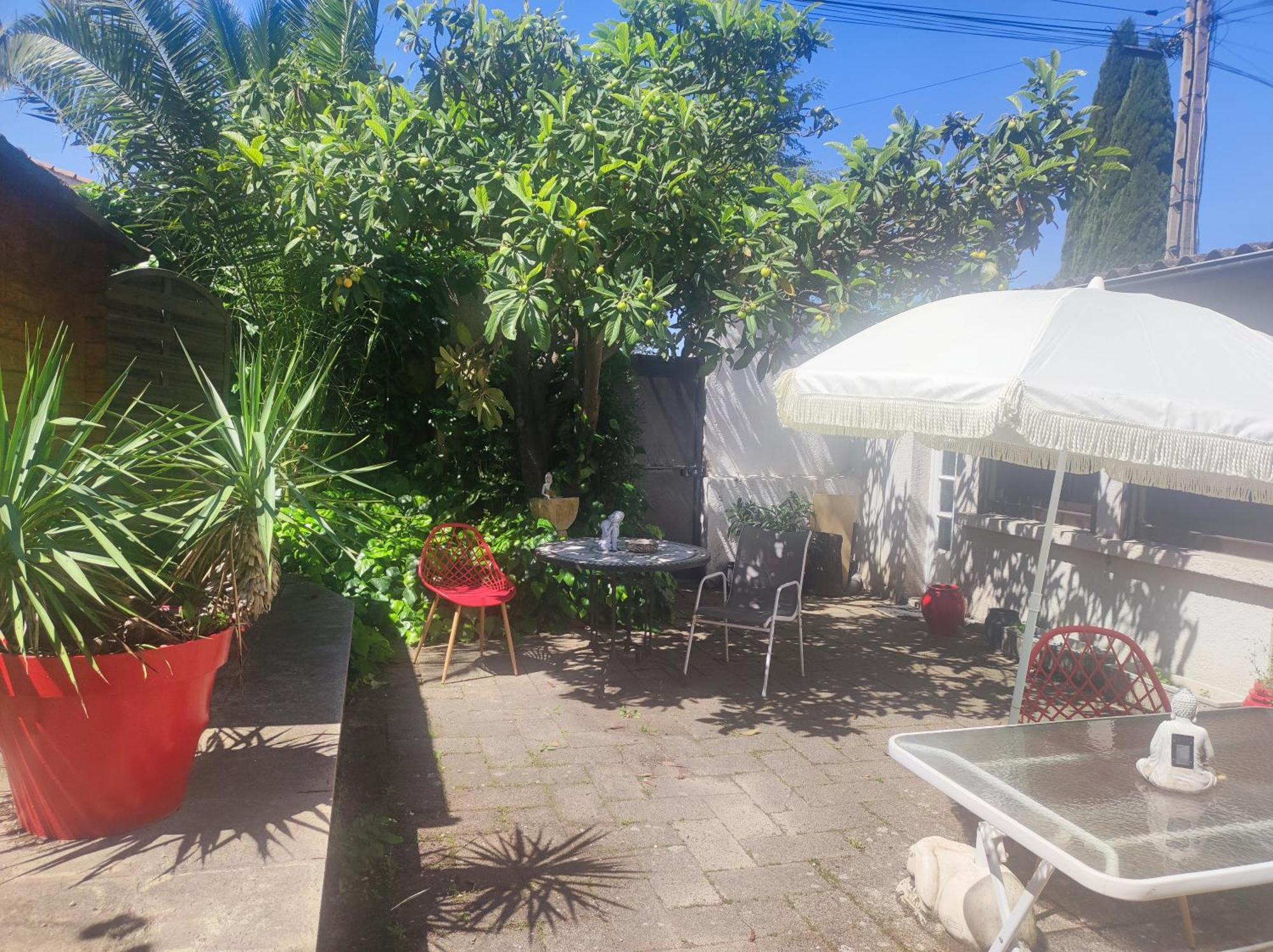 Ferienwohnung Ingrid Mary Nîmes Exterior foto