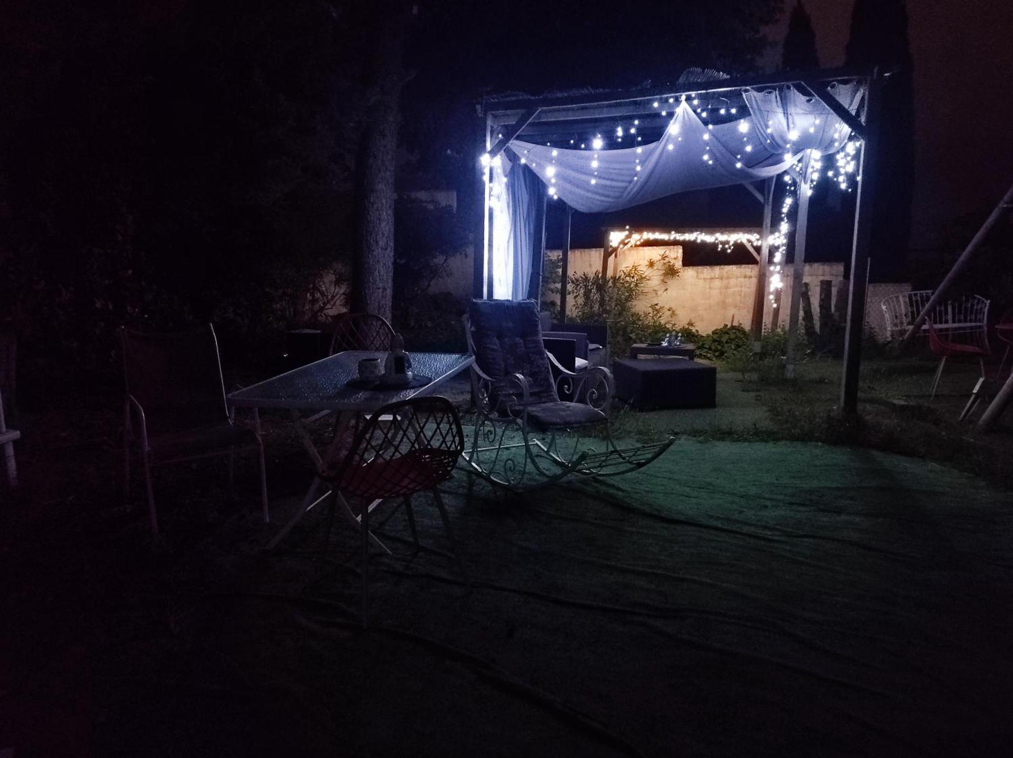 Ferienwohnung Ingrid Mary Nîmes Exterior foto